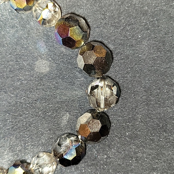 Shiny Reflective Necklace - Picture 2 of 4